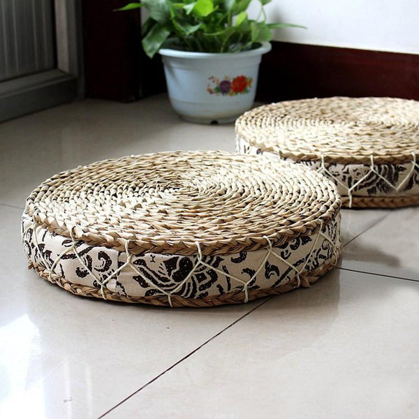 Rolly Round Straw Cushion