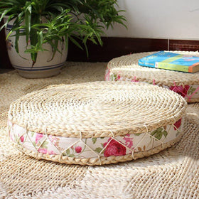 Rolly Round Straw Cushion