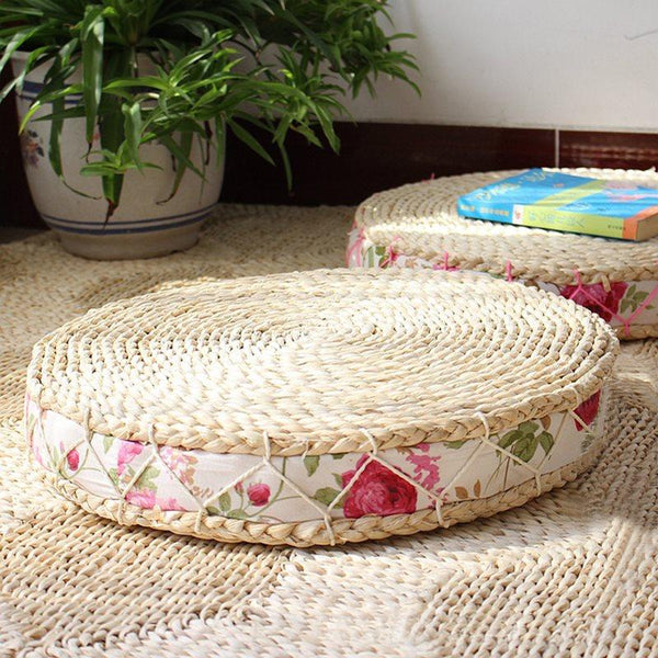 Rolly Round Straw Cushion